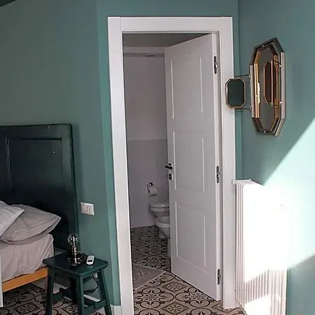 فندق مبيت وإفطار Le Chiavi Di Casa نابولي