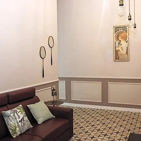 B&B Le Chiavi Di Casa 나폴리