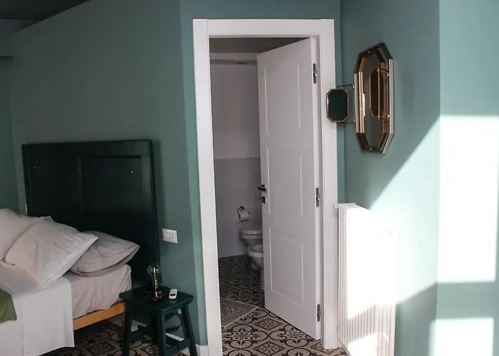 Le Chiavi Di Casa Oda ve Kahvaltı Napoli